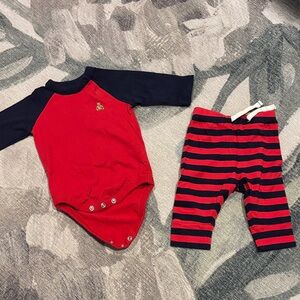 Gap 0-3 mo boy set red and navy striped